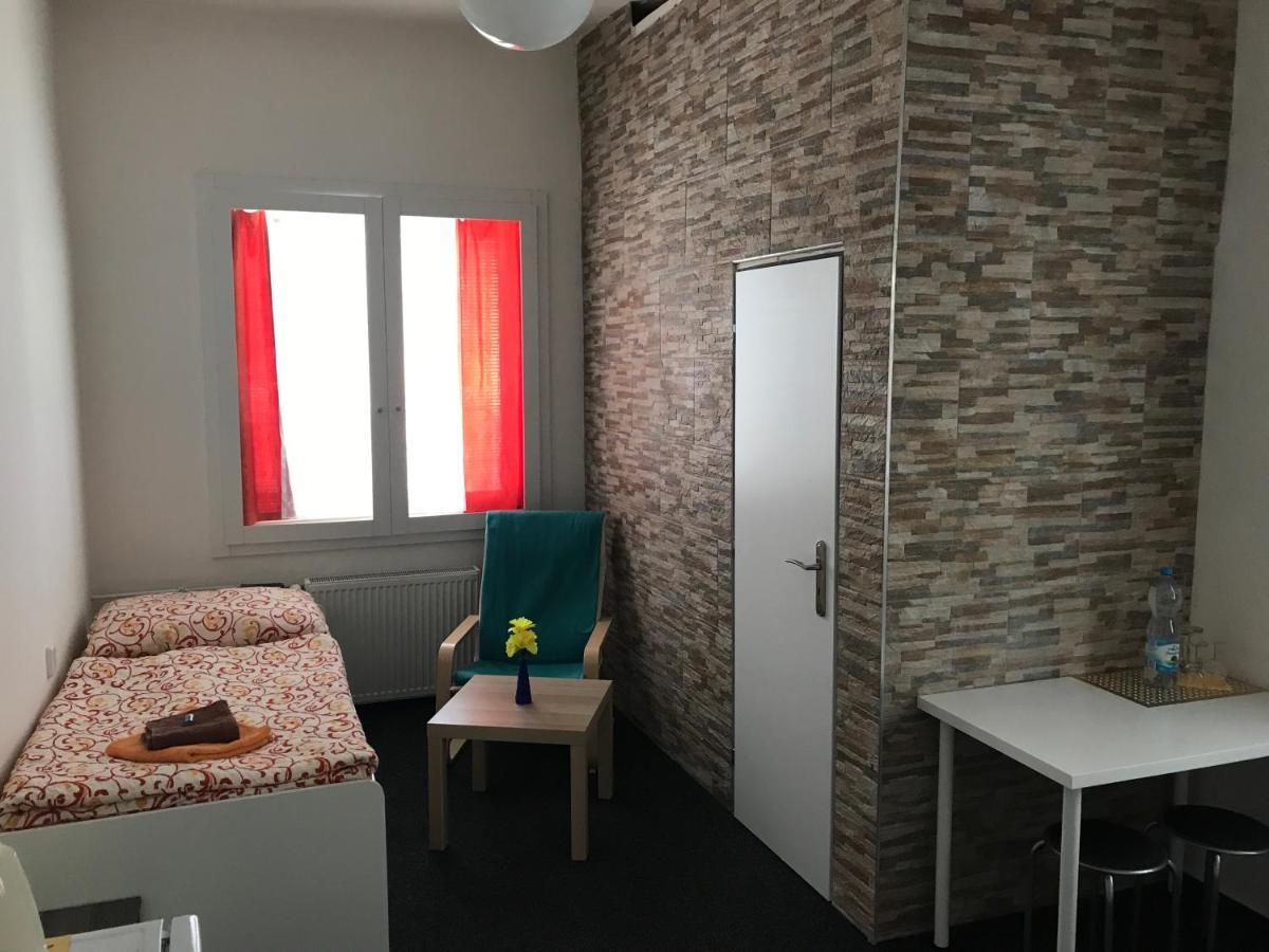 Hotel Zlata-Era Ostrawa Zewnętrze zdjęcie